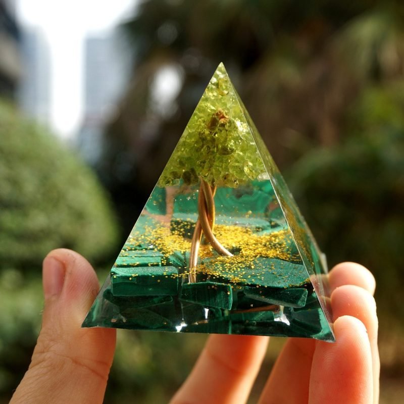 Orgonite Arbre de Vie - Péridot et Malachite - Orgonite Pyramide - Yogazen