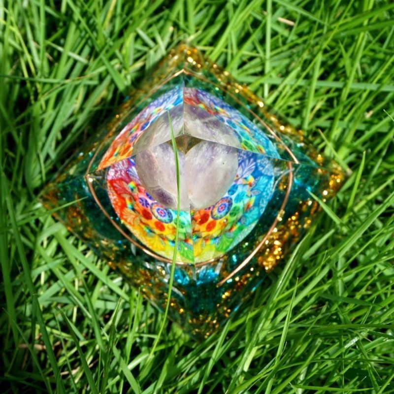 Orgonite Pyramide - Paix et Protection - Orgonite Pyramide - Yogazen