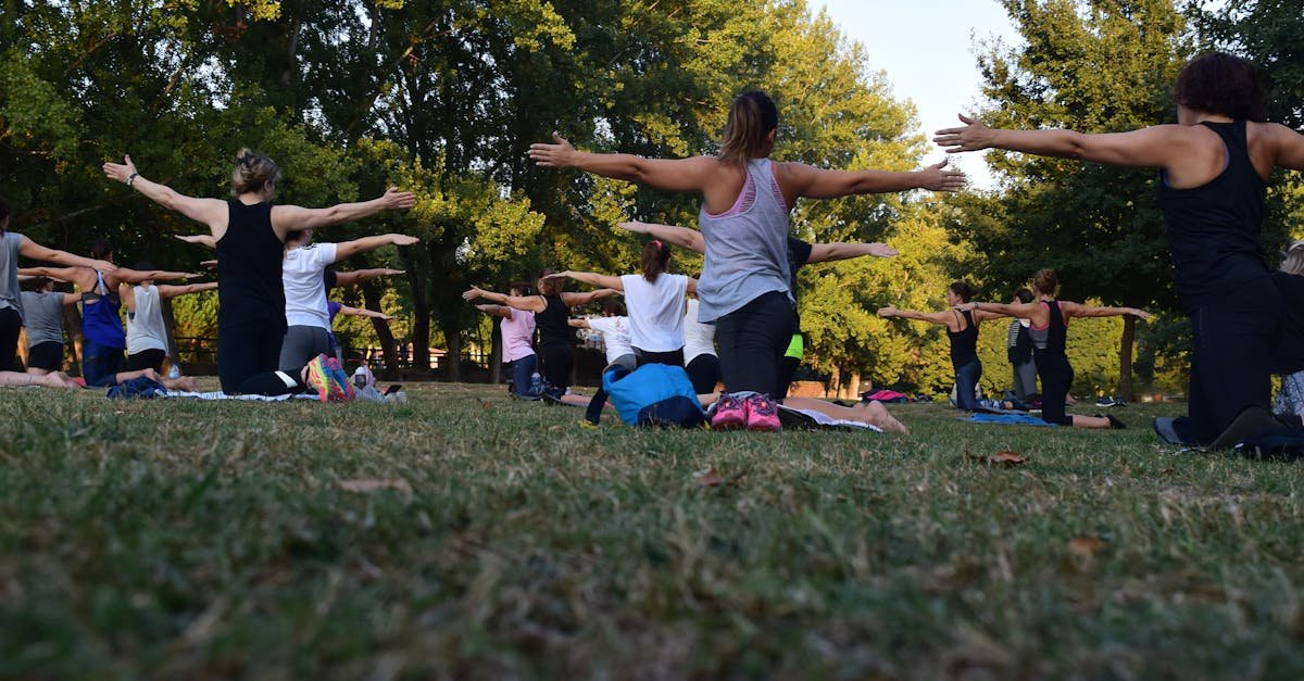 découvrez l'univers du yoga : techniques, bienfaits pour le corps et l'esprit, et conseils pour débutants. transformez votre quotidien grâce à cette pratique millénaire qui allie bien-être, détente et énergie.
