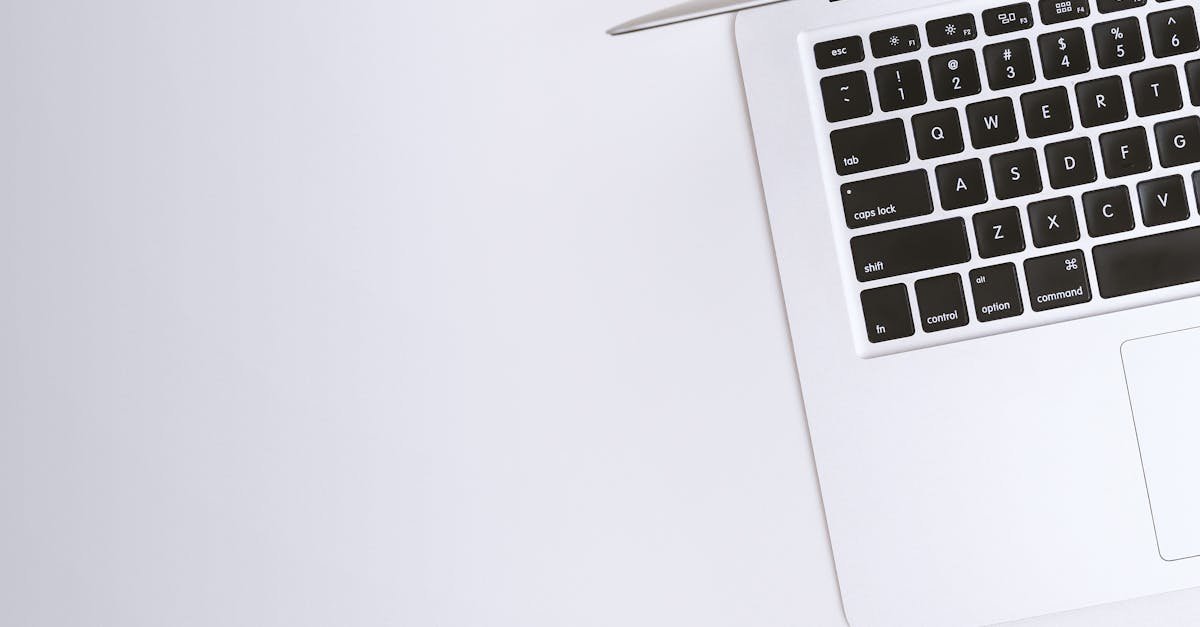 découvrez notre sélection de laptops performants adaptés à tous vos besoins, que ce soit pour le travail, le gaming ou vos loisirs. trouvez le modèle idéal alliant puissance, design et autonomie.