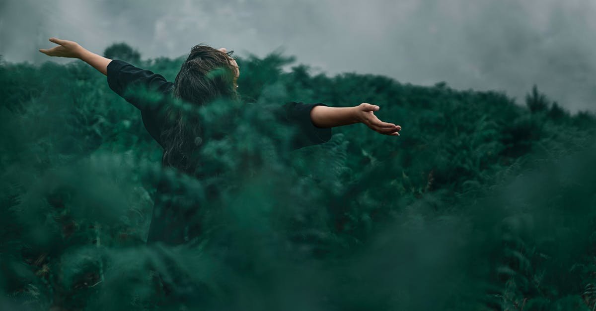 découvrez votre avenir avec notre service de clairvoyance gratuit. obtenez des réponses précises et des conseils éclairés grâce à nos experts en voyance. profitez d'une séance de clairvoyance sans engagement et explorez les secrets de votre destin.