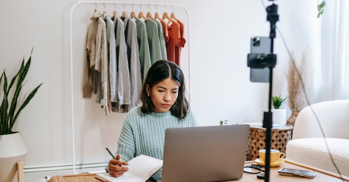 découvrez l'univers des médiums indépendants, des experts en intuition et en spiritualité qui vous guident avec des conseils personnalisés. explorez leurs services, leurs méthodes uniques et débloquez votre potentiel grâce à des lectures authentiques. connectez-vous avec des praticiens passionnés et ouvrez la porte à une nouvelle dimension de compréhension de soi.
