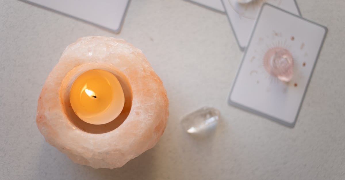 découvrez le monde fascinant des médiums et des services psychiques. explorez des lectures de tarot, des consultations spirituelles et des conseils pour mieux comprendre votre avenir. plongez dans l'univers des capacités intuitives et apprenez à connecter avec votre moi intérieur.