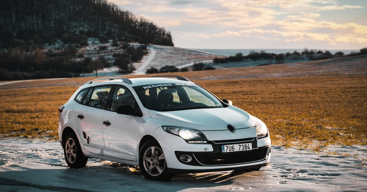 découvrez la nouvelle mégane, une berline élégante alliant performance, confort et technologie avancée pour une expérience de conduite inégalée.